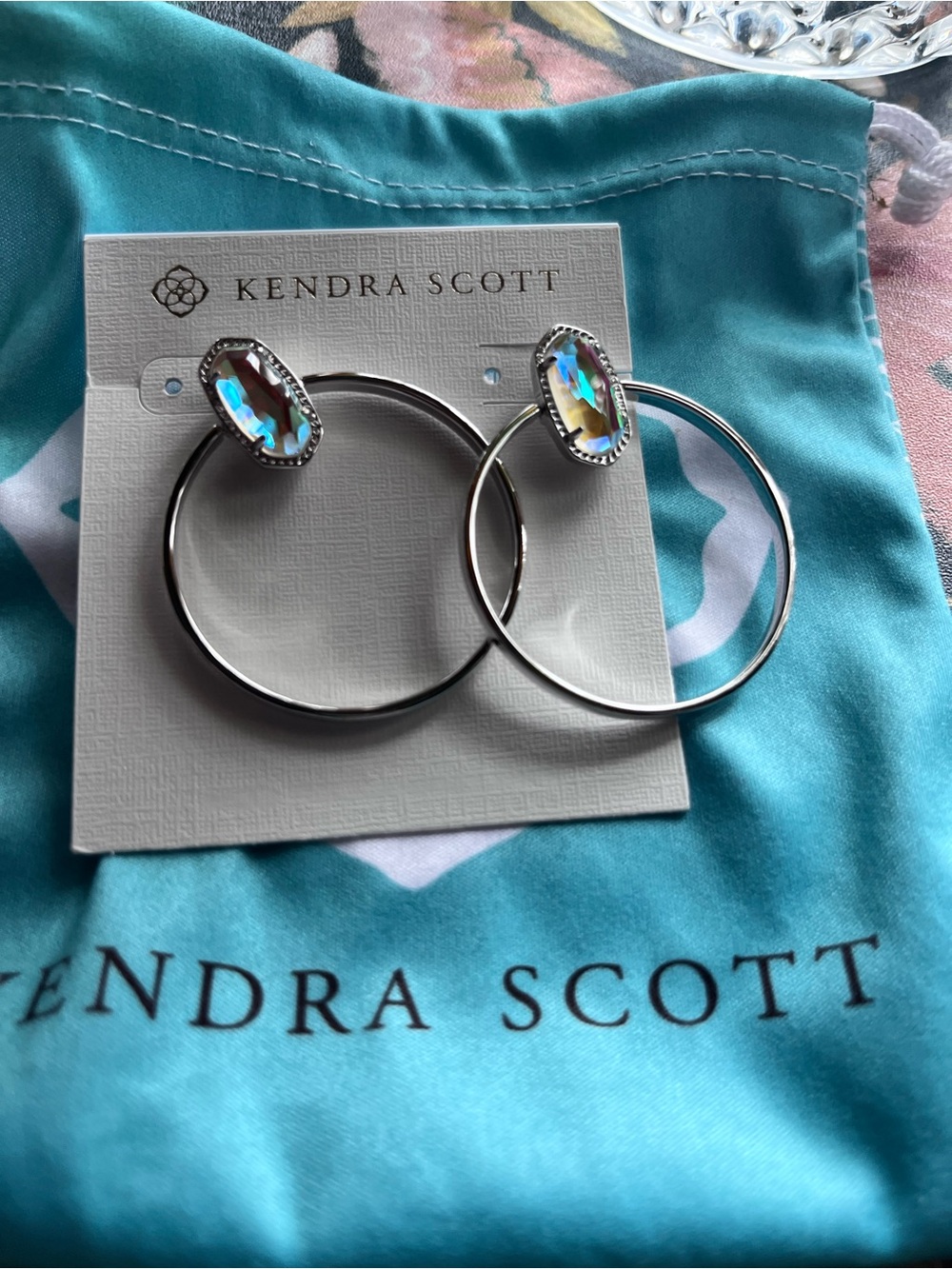 Kendra Scott Myra Hoop Earrings - Picture 2 of 6